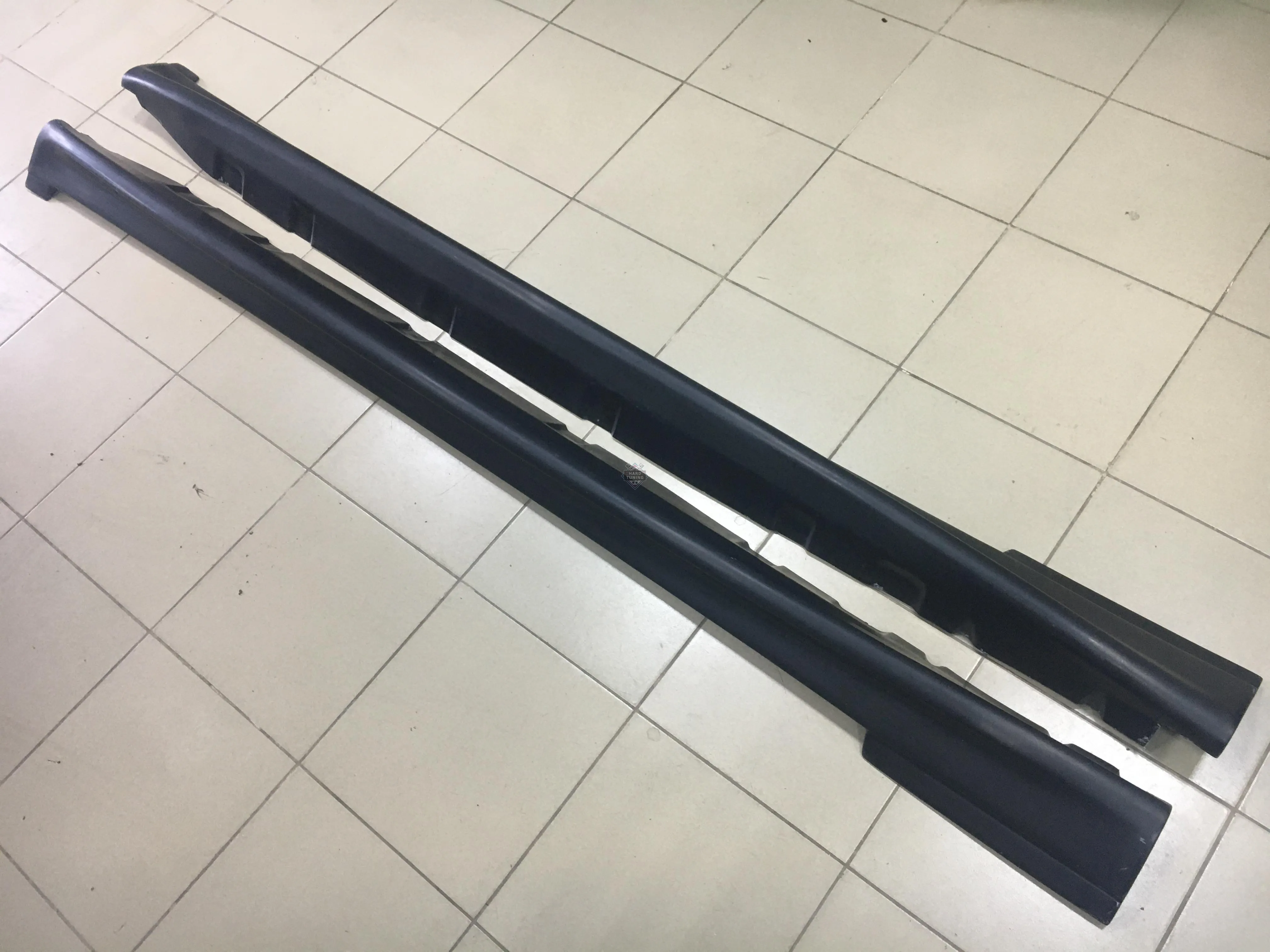 Накладки на пороги ZENDER BMW E34