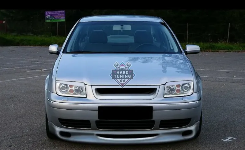 Решетка радиатора MAXTON Volkswagen Bora / Jetta 4