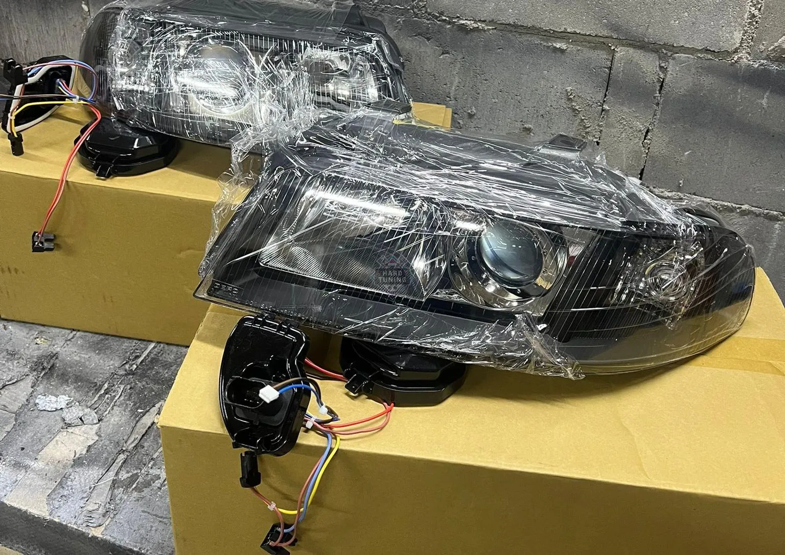 Передние фары AUDI A4 B5 1999-2000 HEADLIGHTS fits черные