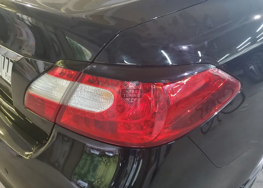 Накладки на задние фонари Infiniti Q70/M25/M37/M56 Y51 (2010-2013)
