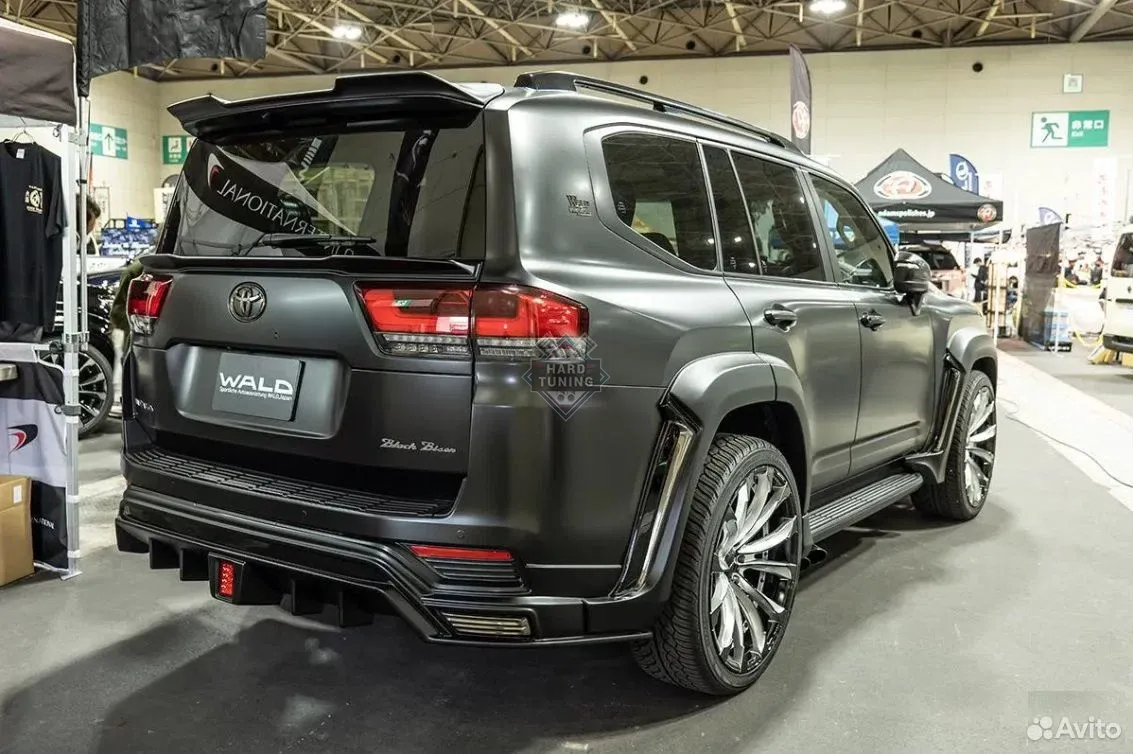 Обвес Wald "Black Bison" для Land Cruiser 300