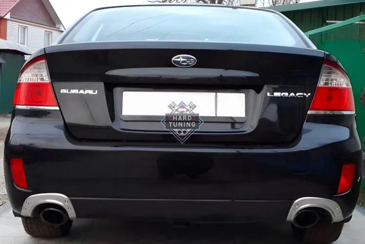 Накладки на задний бампер Subaru Legacy BL