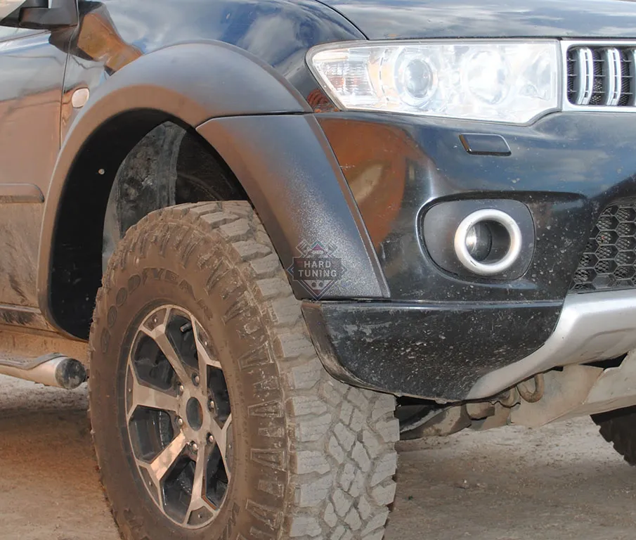 Расширители арок Mitsubishi Pajero Sport 2 (2008-2013) +60 мм