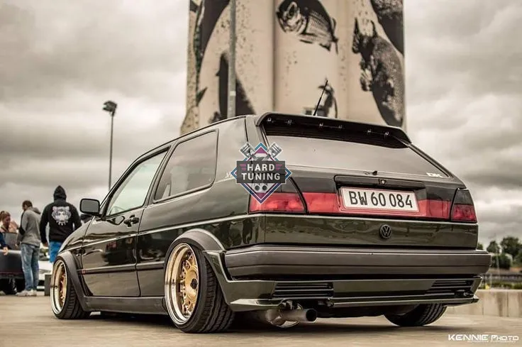 Накладка на задний бампер Kamei Volkswagen Golf 2