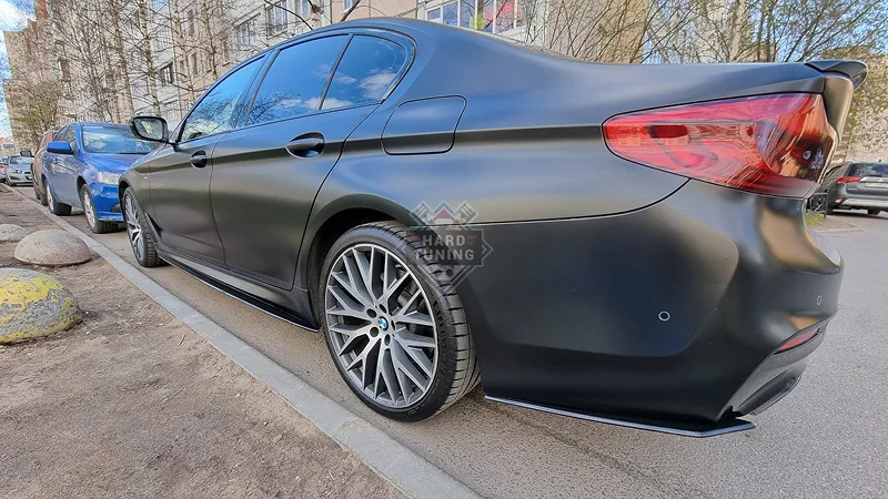 Накладки под пороги (Лезвия) BMW 5-series (G30). Аналог накладок М-порогов (OEM 51192447015 и 51192447016)