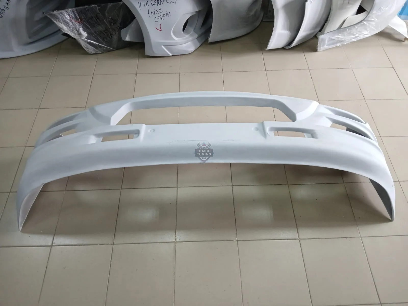 Передний бампер Neodesign Mercedes Vito (W638)