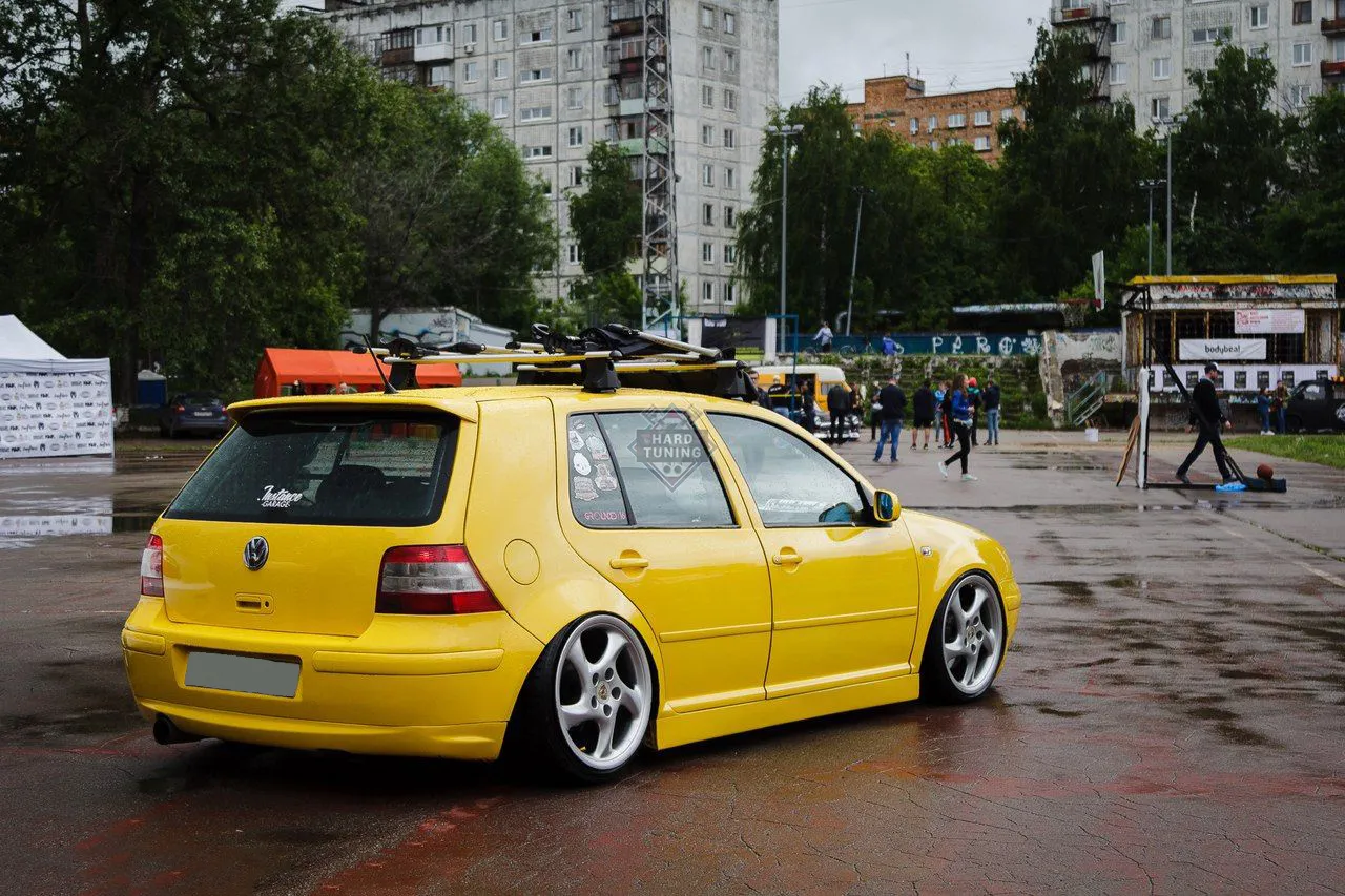 Накладка на задний бампер GLI Volkswagen Golf 4