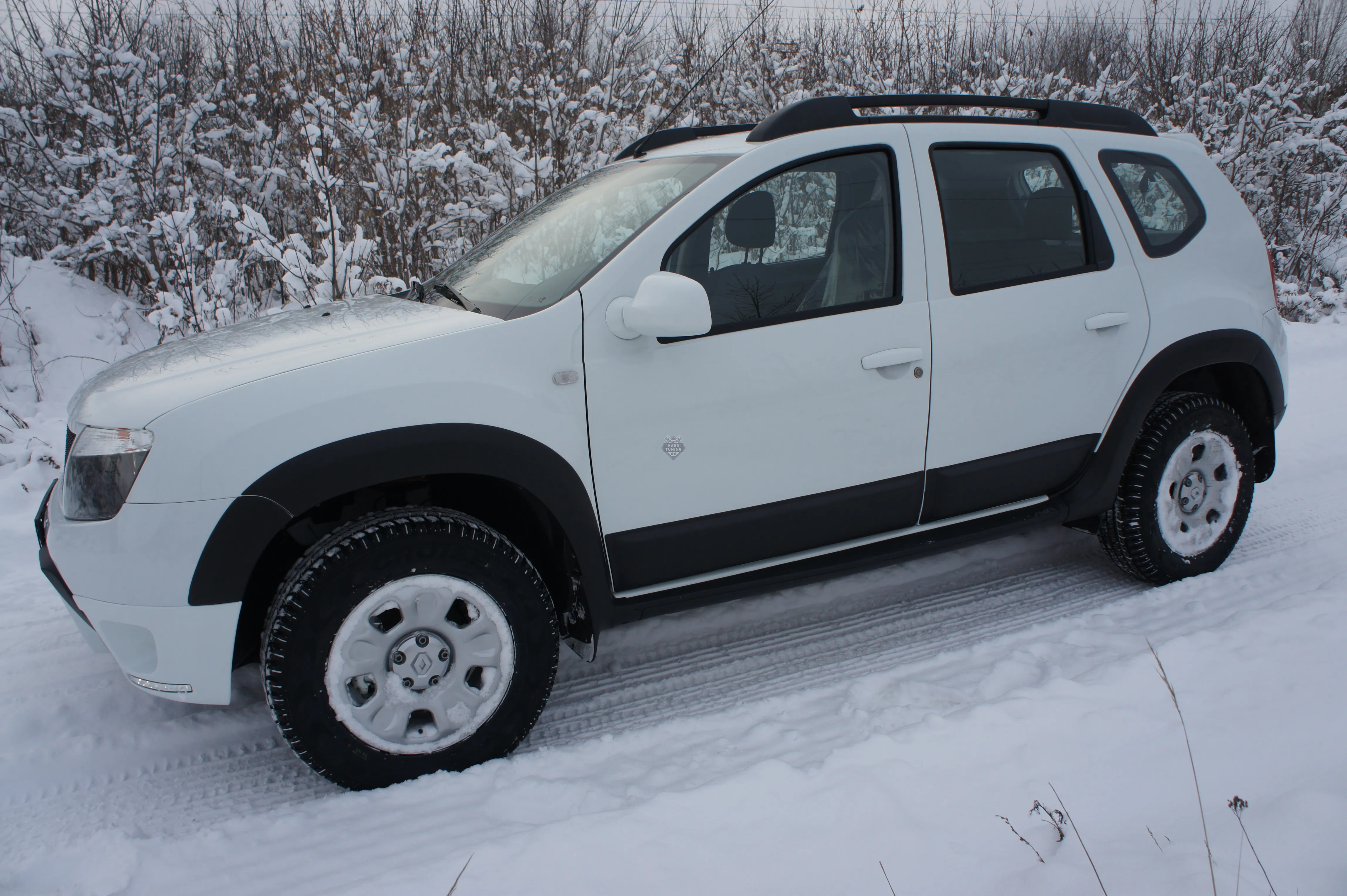 Расширители арок (мат) Renault Duster 2010-2015
