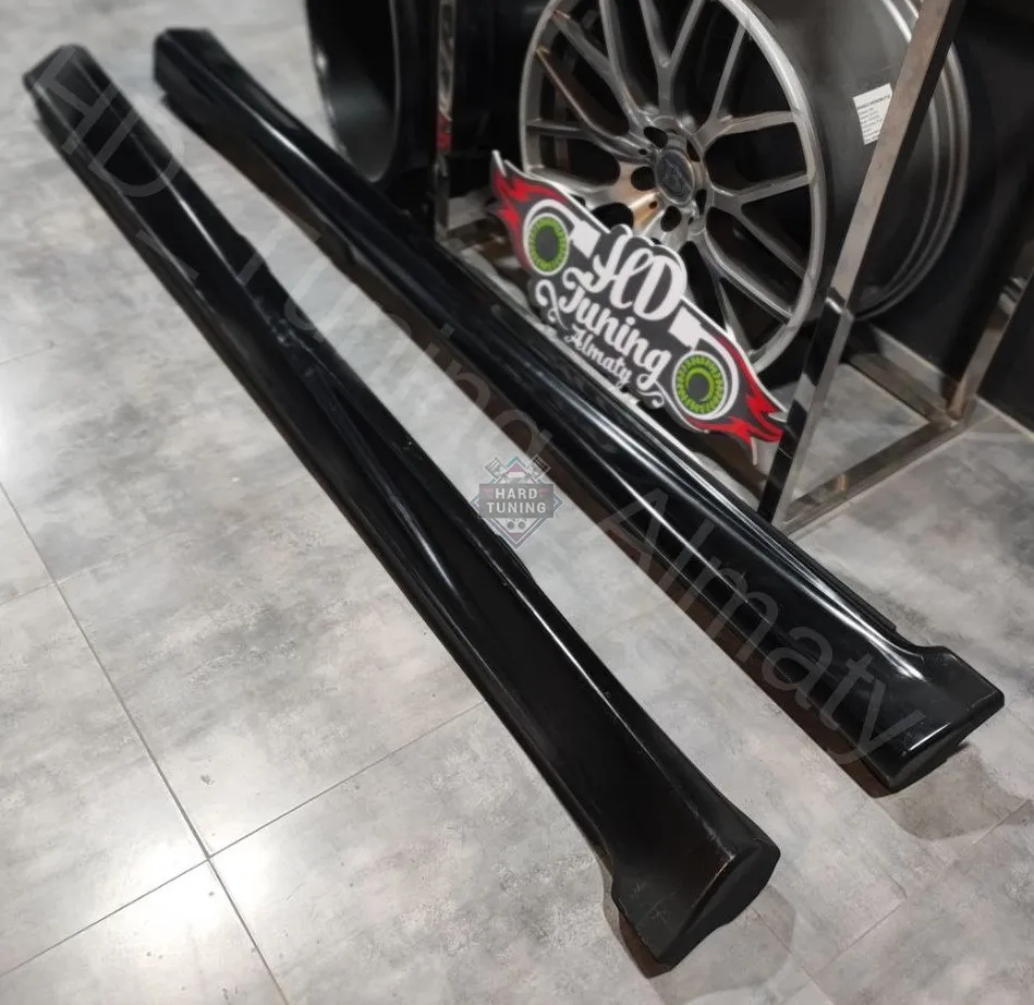 Накладки на пороги AERO Subaru Forester SG Рестайлинг
