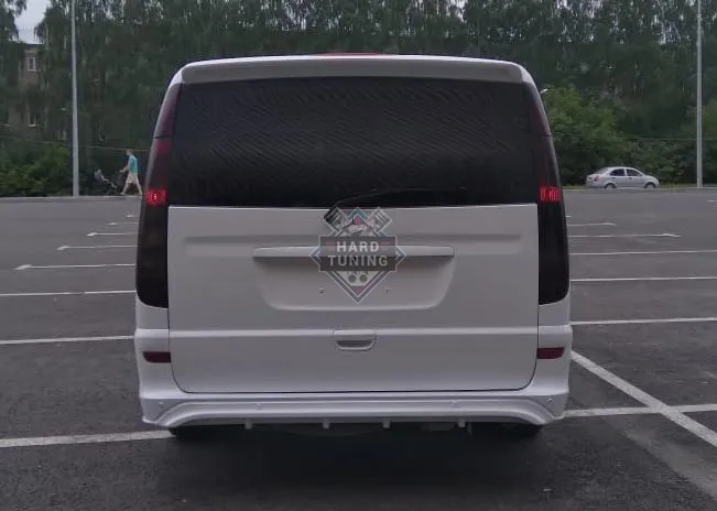 Задний бампер HT на Mercedes Vito/Viano (W639)