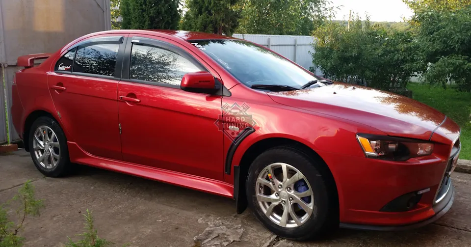 Накладки на передние крылья EVO Lancer 10 (2007-2016)