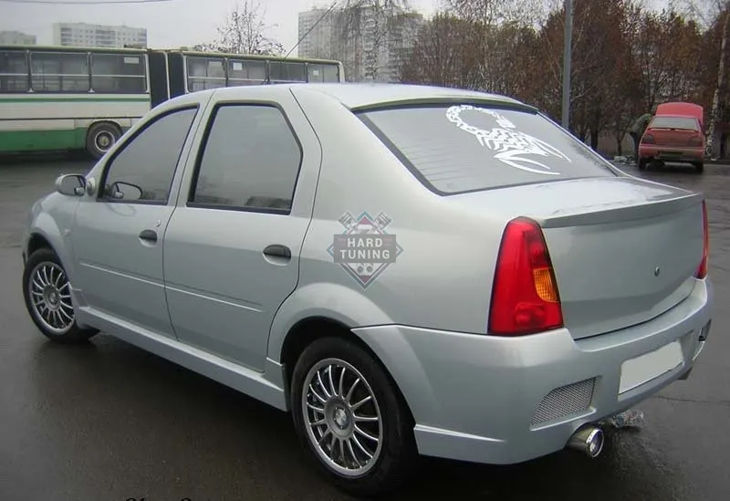 Задний бампер Street на Renault Logan