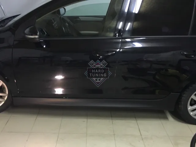 Накладки на пороги Volkswagen Golf MK6
