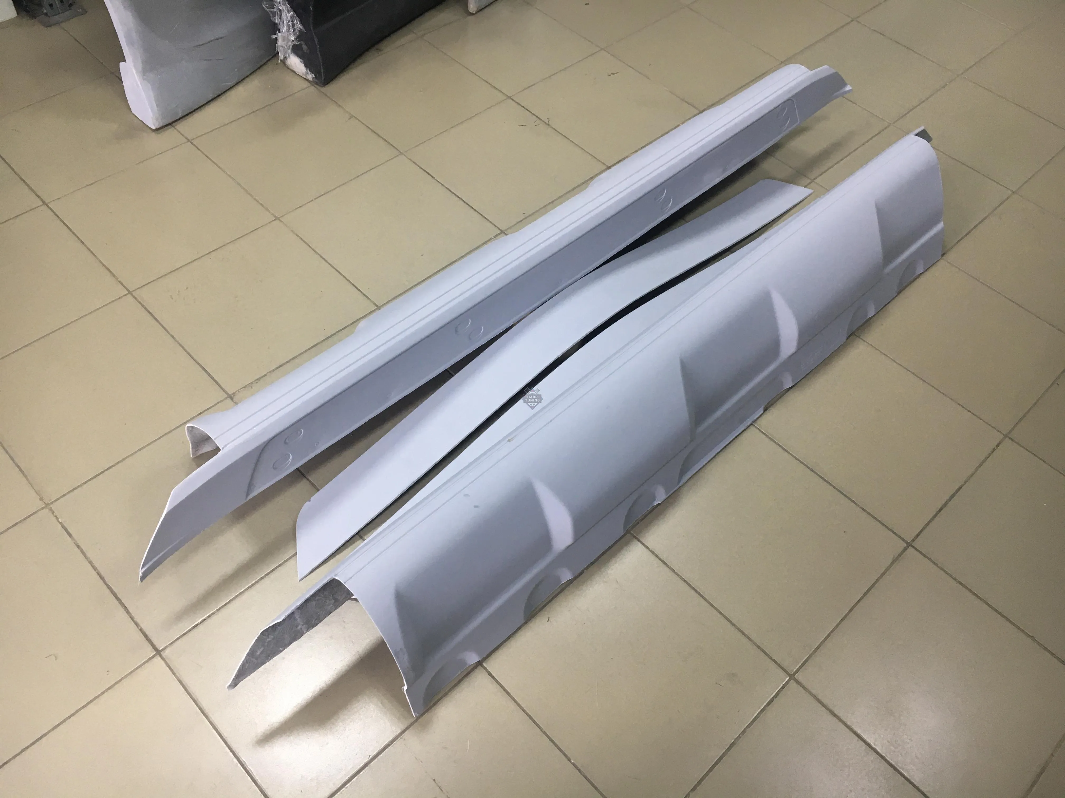 Накладки на пороги AERO BMW X5 E53