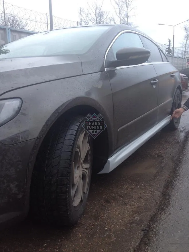 Накладки на пороги R-LINE Volkswagen Passat CC