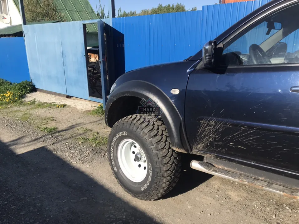 Расширители колесных арок Mitsubishi L200 (2010-2014) Короткий кузов +60 мм