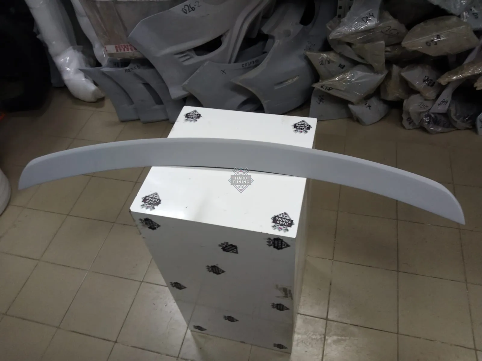 Спойлер нижний Laredo Jeep Grand Cherokee WK2