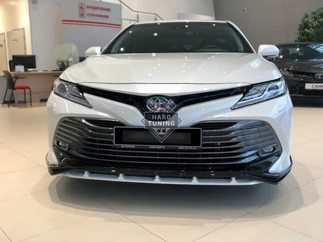 Накладка на передний бампер HEMMES Toyota Camry XV70