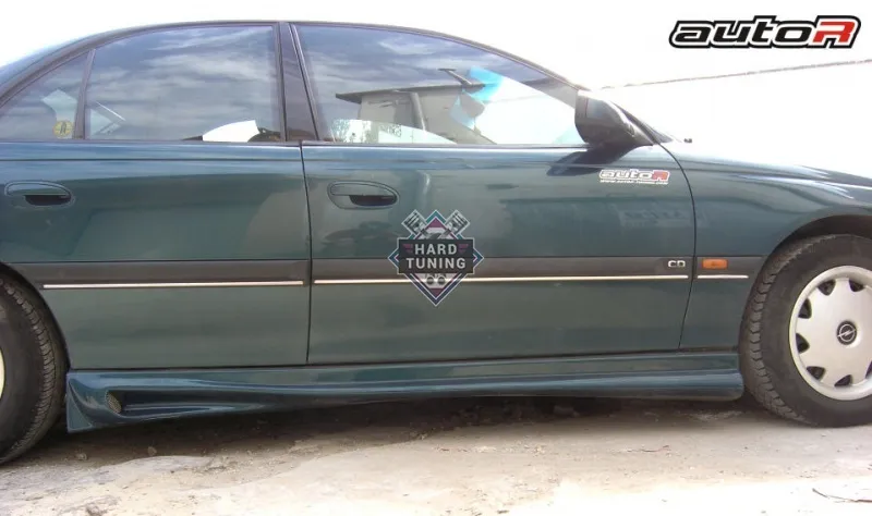 Накладки на пороги AUTO R Opel Omega B