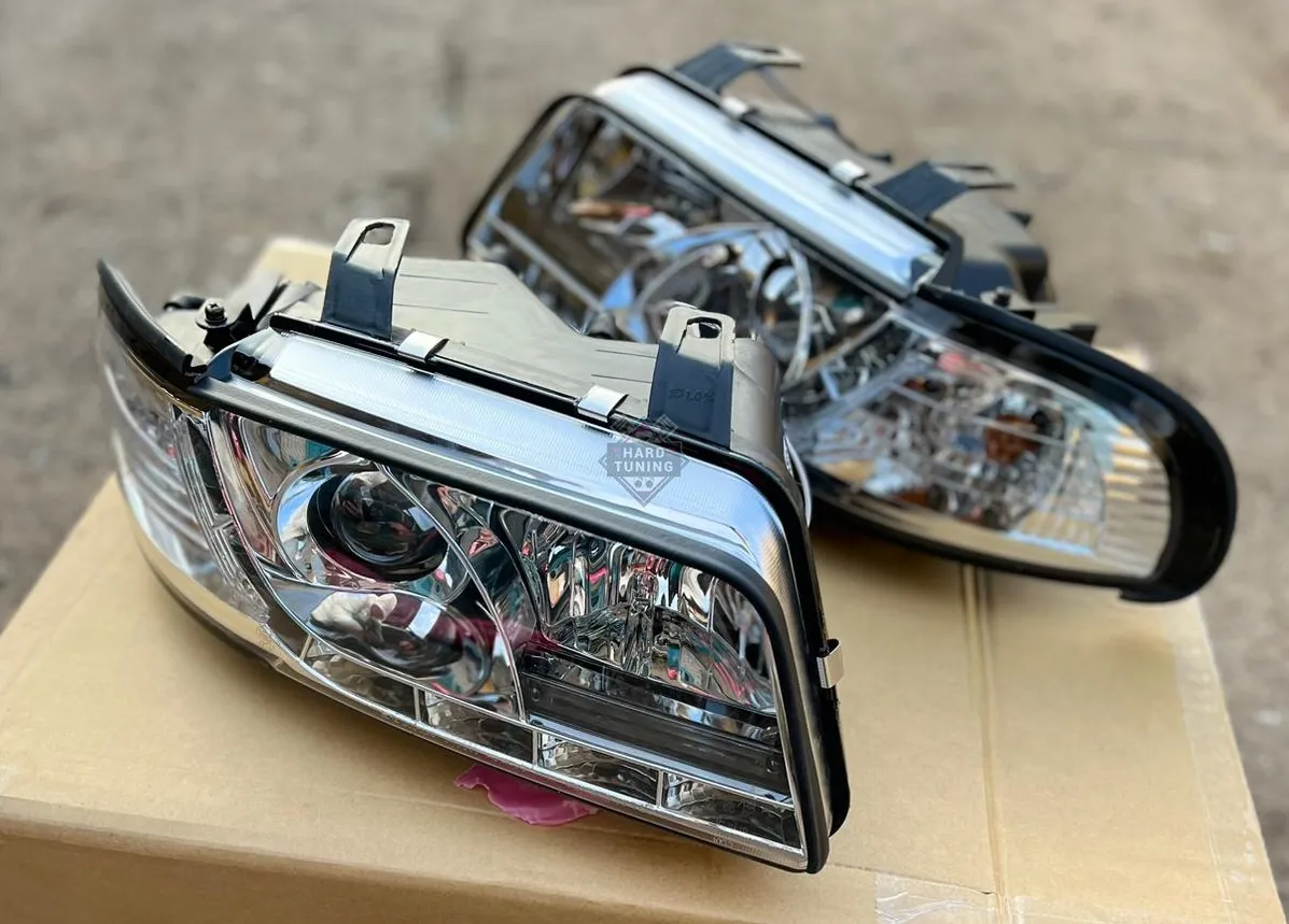 Передние фары AUDI A4 B5 1999-2000 HEADLIGHTS DAYLIGHT fits хром