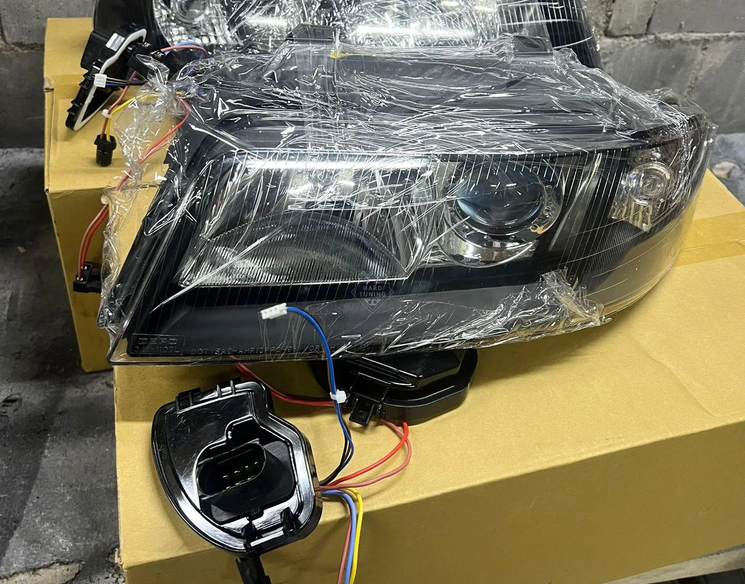 Передние фары AUDI A4 B5 1999-2000 HEADLIGHTS fits черные