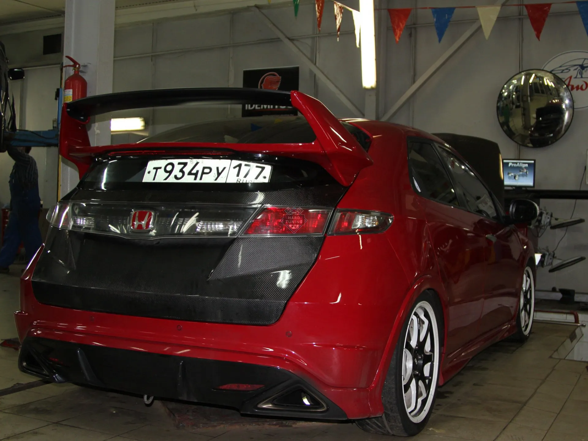 Спойлер MUGEN Honda Civic 8 5D