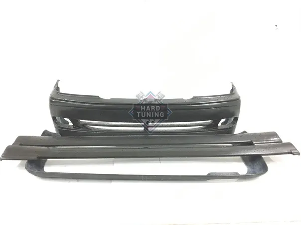 Накладка на задний бампер Wald Toyota Crown X S150
