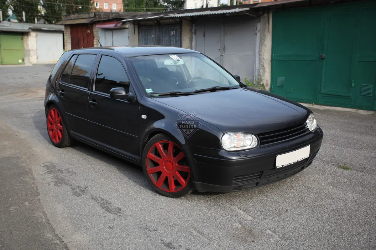 Решетка радиатора JOM жалюзи Volkswagen Golf 4