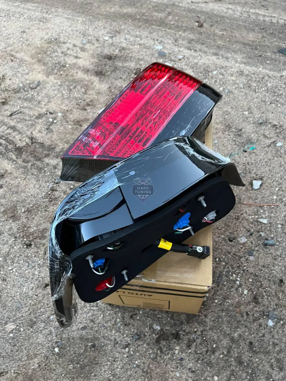 Задние фары BMW E38 (1994-2001) TAIL LIGHTS fits красно-тонированные