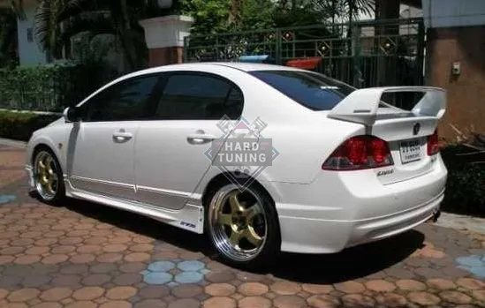 Накладка на задний бампер MUGEN Honda Civic 8 4D ABS пластик