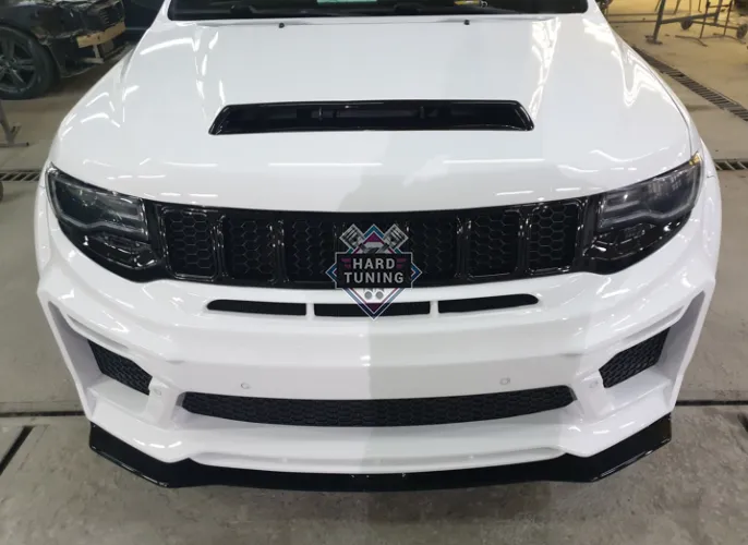 Решетка радиатора NEW 2019 Jeep Grand Cherokee WK2