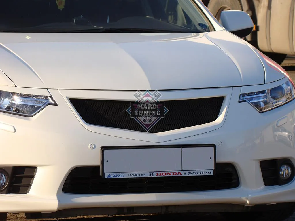 Решетка радиатора SPORT V1 Honda Accord 8 (2011-2013)