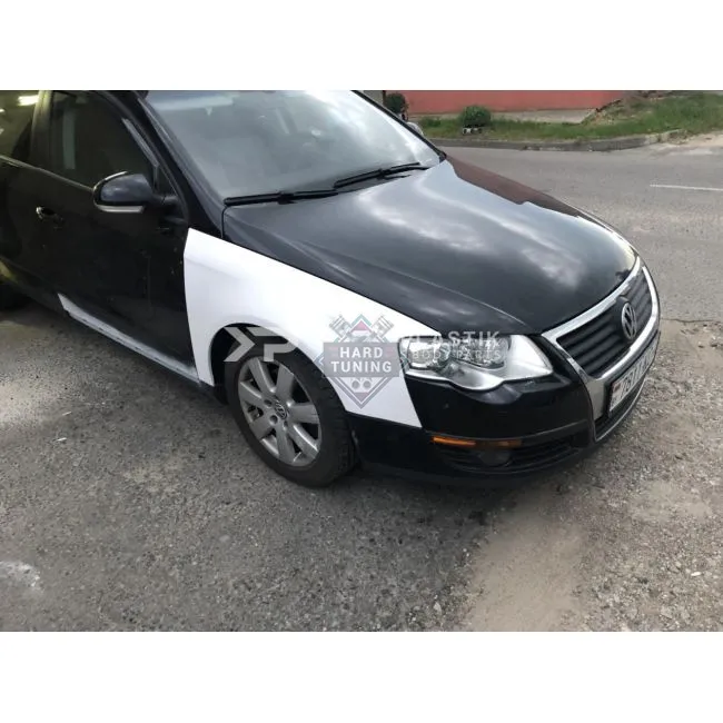 Передние крылья Volkswagen Passat B6 штатные пластиковые комплект