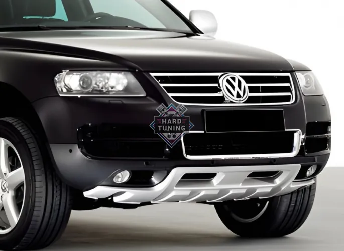 Накладка на передний бампер Volkswagen Touareg Дорестайлинг