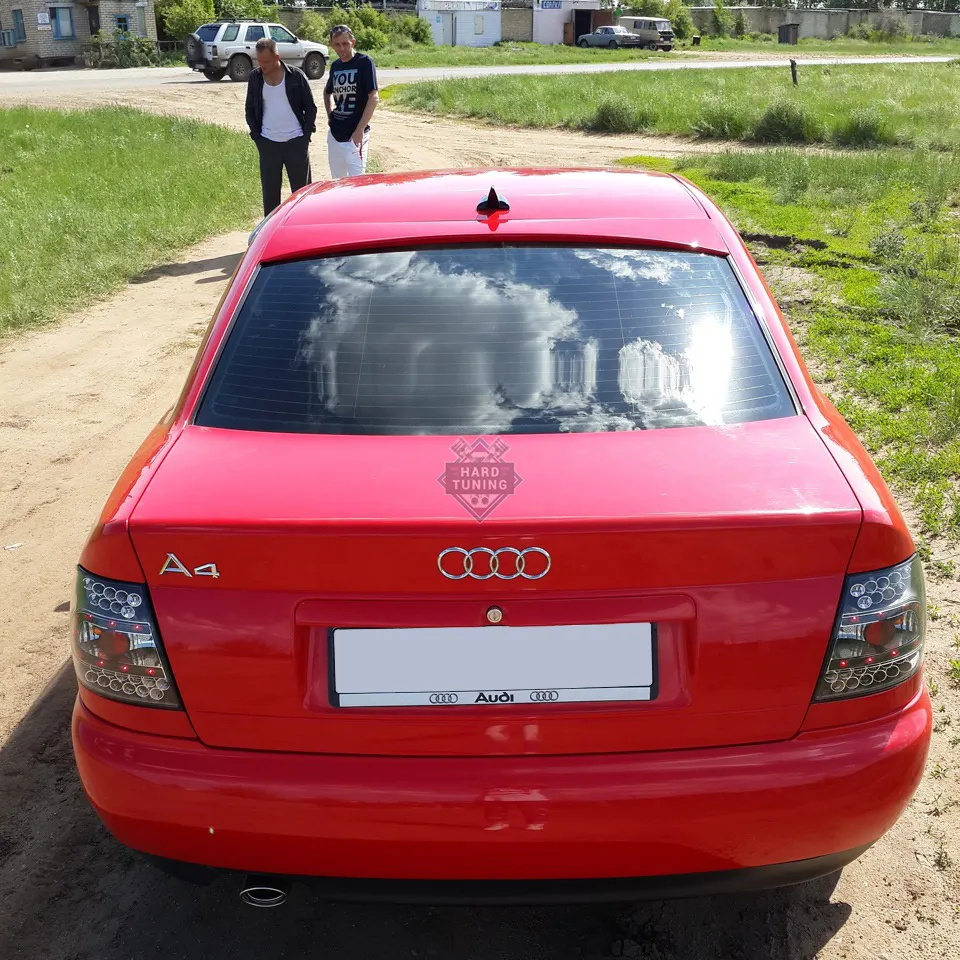 Козырек на заднее стекло Audi A4 B5