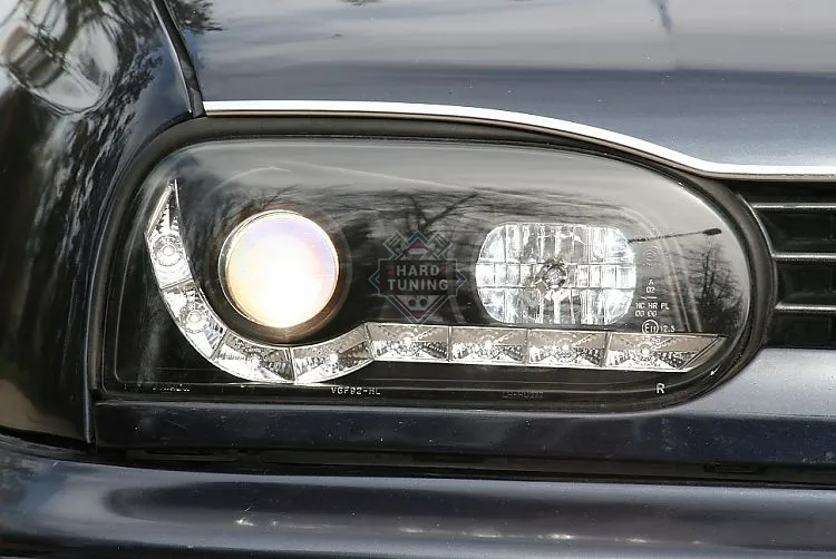 Передние фары Volkswagen Golf 3 (1991-1997) Daylight черные