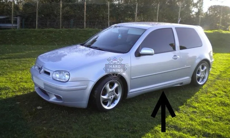 Накладки на пороги Caractere Volkswagen Golf 4