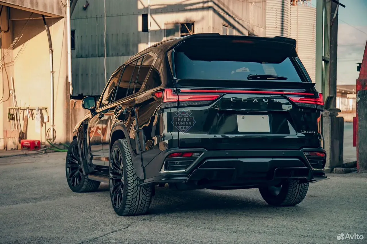 Обвес Liberty Walk для Lexus LX500D LX600