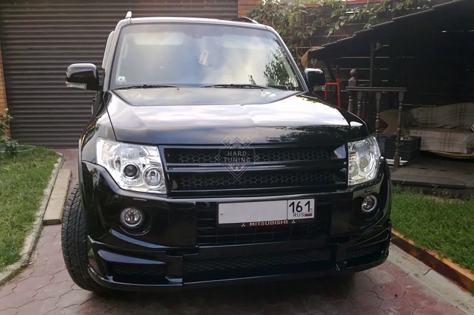Накладка на передний бампер ROAR Mitsubishi Pajero 4 (2006-2012) ABS пластик