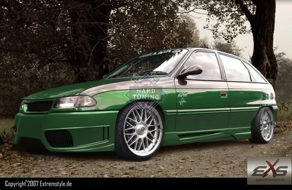 Накладки на пороги MK Opel Astra F