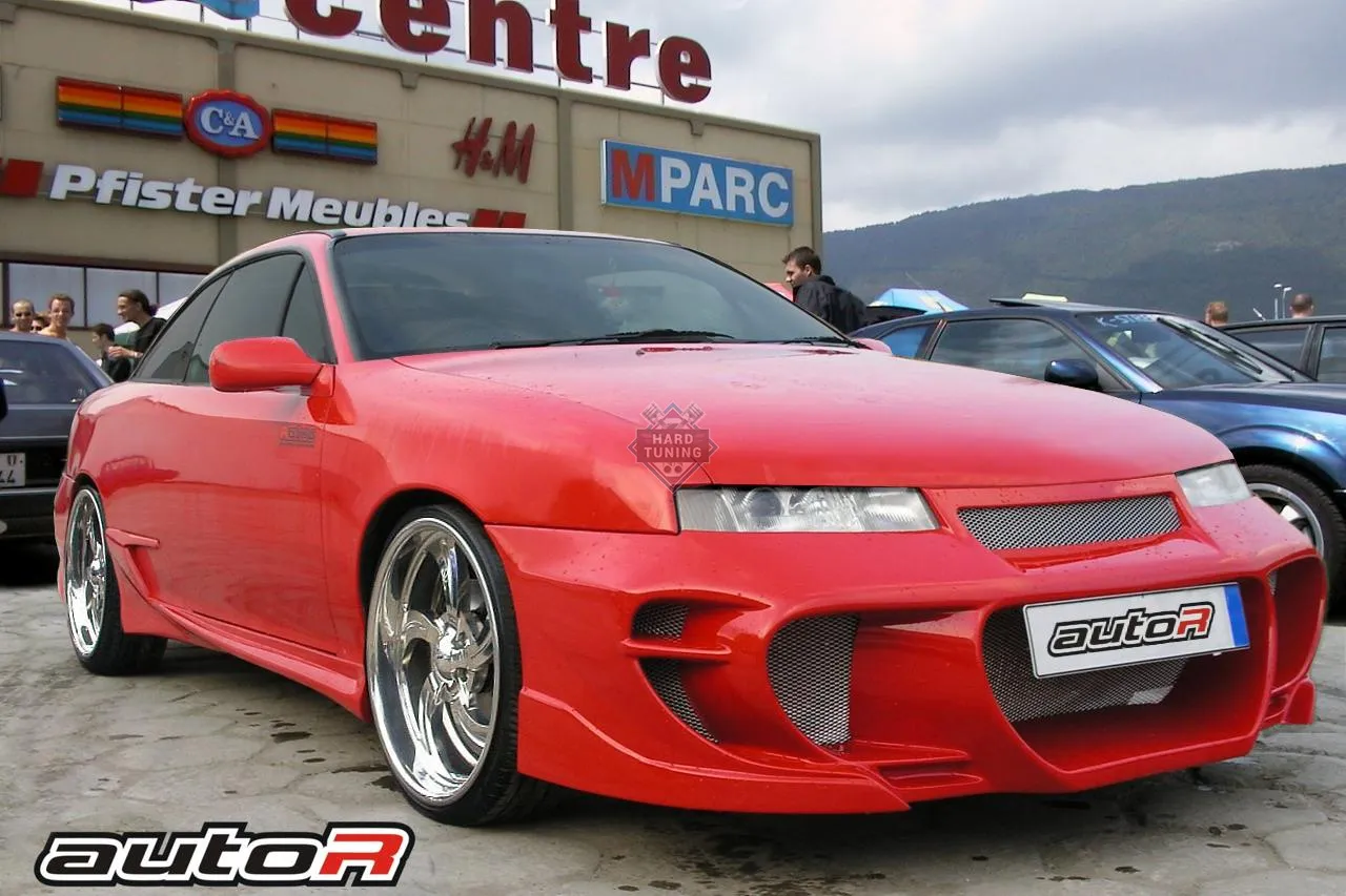 Передний бампер Auto R Opel Calibra