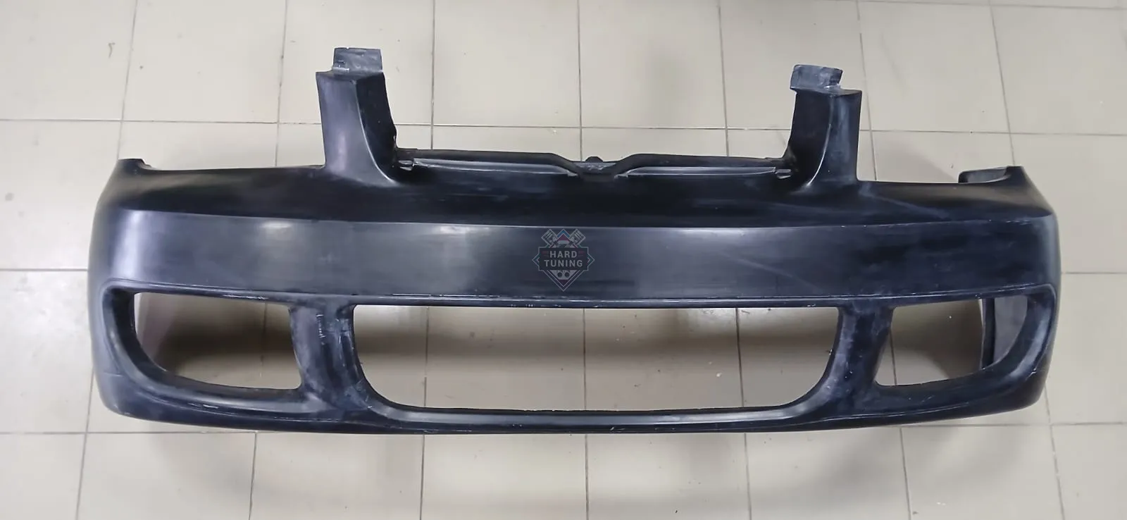 Передний бампер R32 Volkswagen Bora/Jetta 4