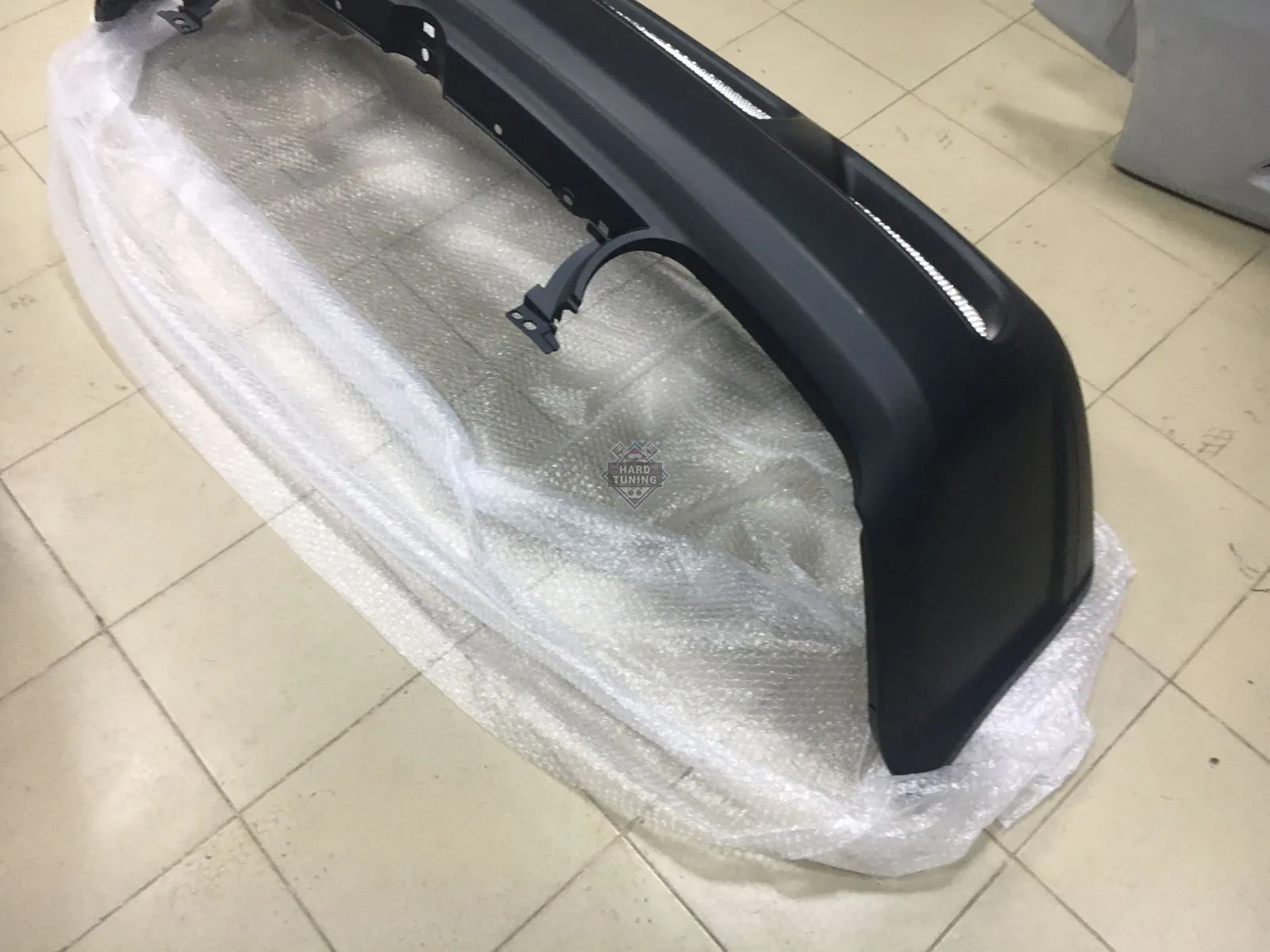 Передний бампер SPORT (R32) Volkswagen Golf 4 (1997-2003)