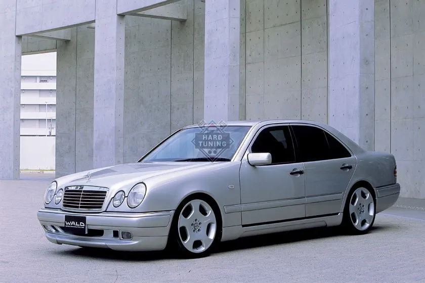 Накладки на пороги WALD INTERNATIONAL Mercedes E-Class W210