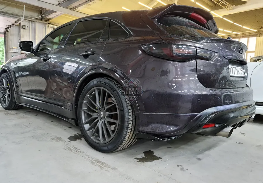 Сплиттеры под накладки на задний бампер Nismo Infiniti FX30D/FX35/FX37/FX50/QX70 (S51)