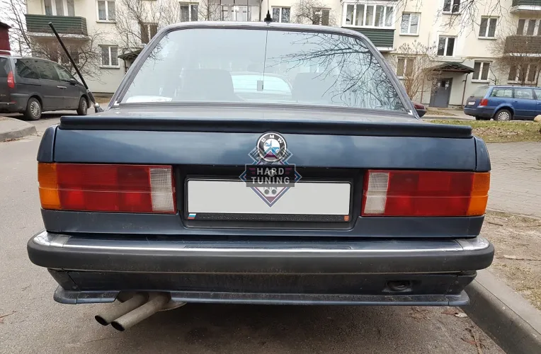 Бленда под гос-номер BMW E30