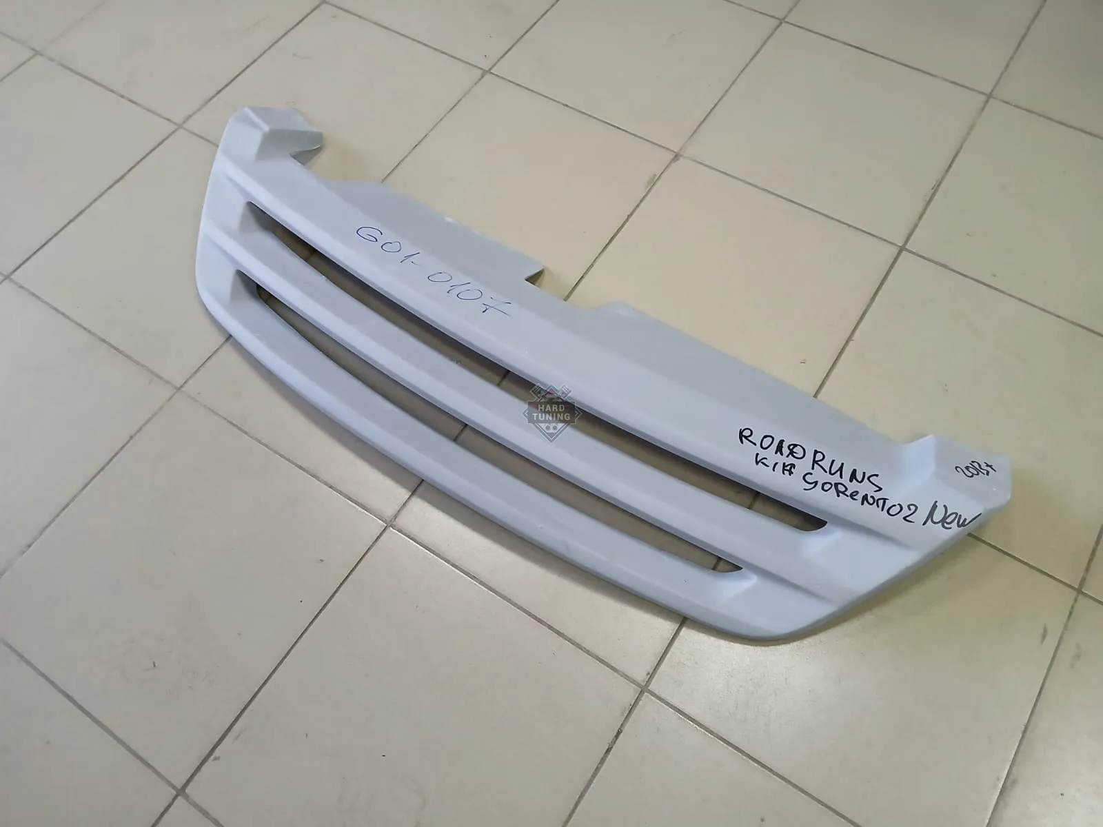 Решетка радиатора ROADRUNS KIA Sorento 2 NEW 2013+