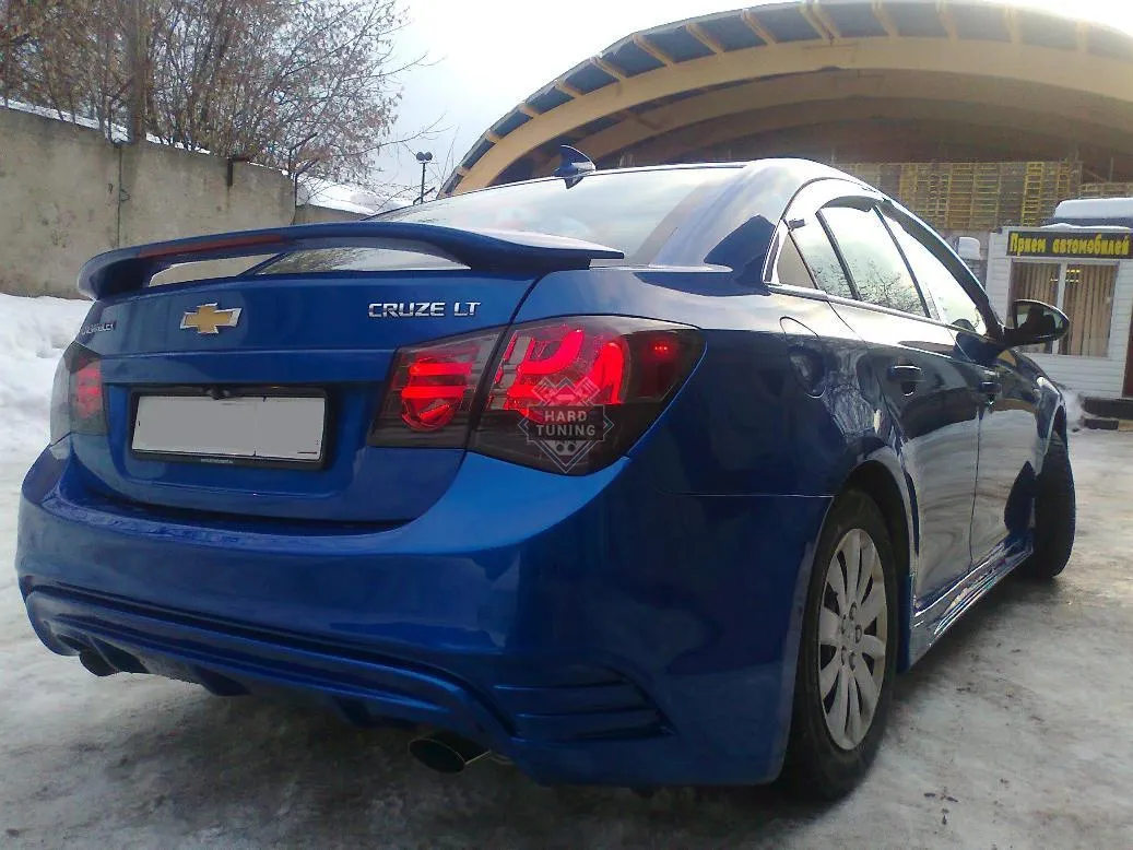 Спойлер под стоп сигнал V2 Chevrolet Cruze седан