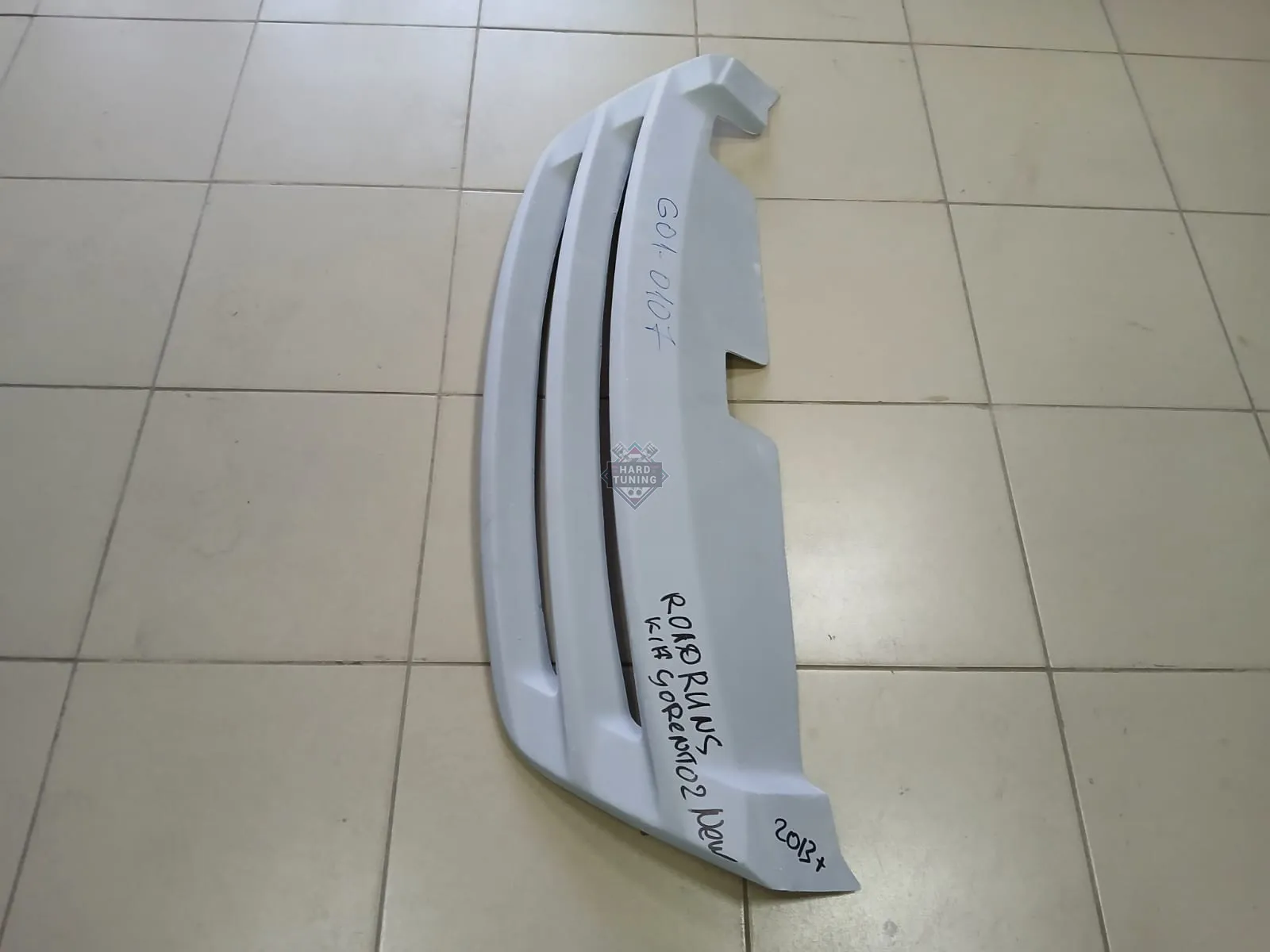 Решетка радиатора ROADRUNS KIA Sorento 2 NEW 2013+