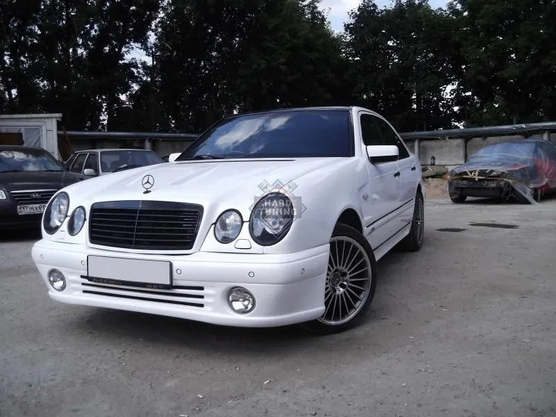 Накладка на передний бампер LORINSER Mercedes E-Class W210